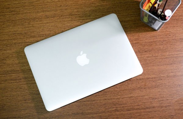 Macbook Pro ME865 laptop cao cấp của apple