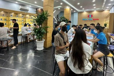 Khách hàng Bảo Tín Mobile